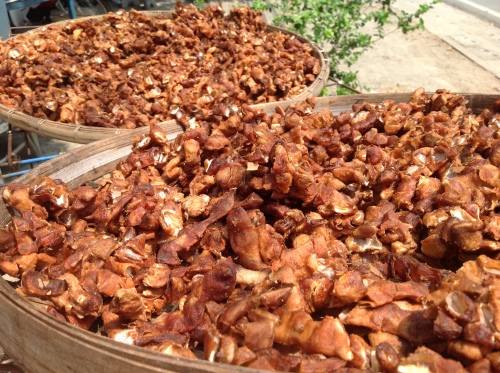 Seedless Tamarind Chunk is sundry in the bamboo tray